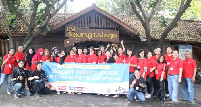 Gallery Excellent Business Visit (Makan siang di Saung Telaga) 2 1000_0