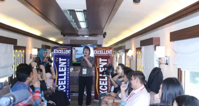 Gallery EXCELLENT WISATA BINIS ON TRAIN 9 ibu_ellies_sutrisna_memberikan_materi_saat_seminar_on_trai_1_